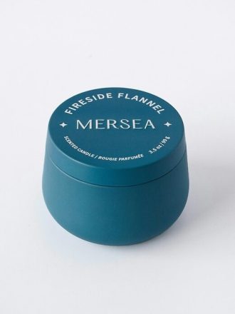 Mersea Şömine Yanı Flanel Oyuncak Mağazası Teneke Mum Mersea Şömine Yanı Flanel Oyuncak Mağazası Teneke Mum